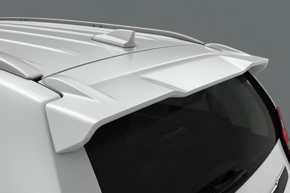Montero Sport Spoiler