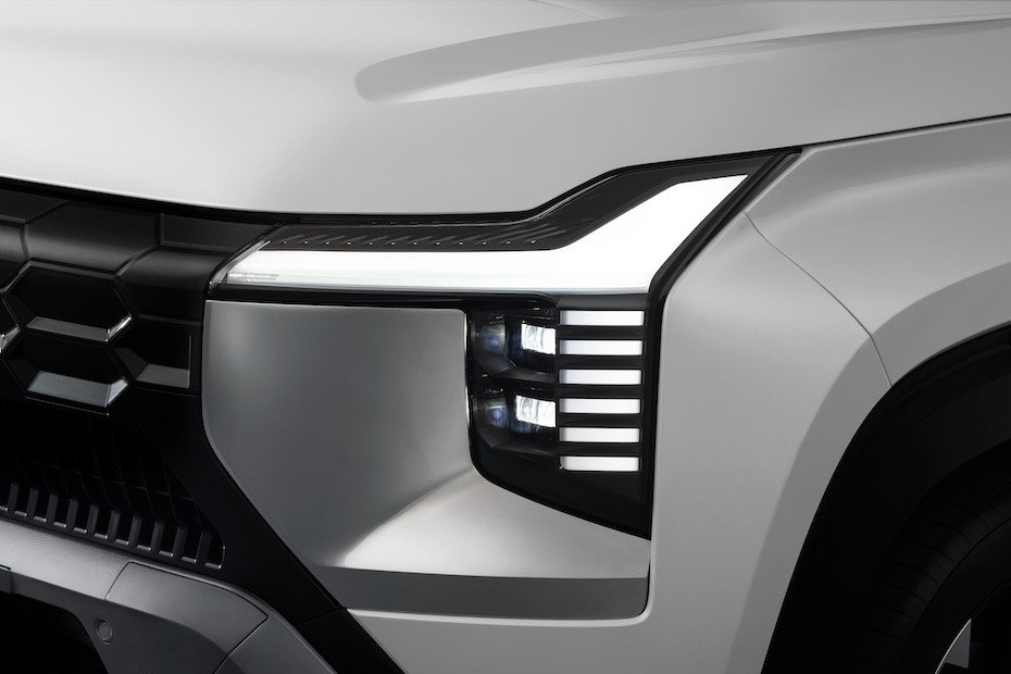 Destinator Headlight in UAE