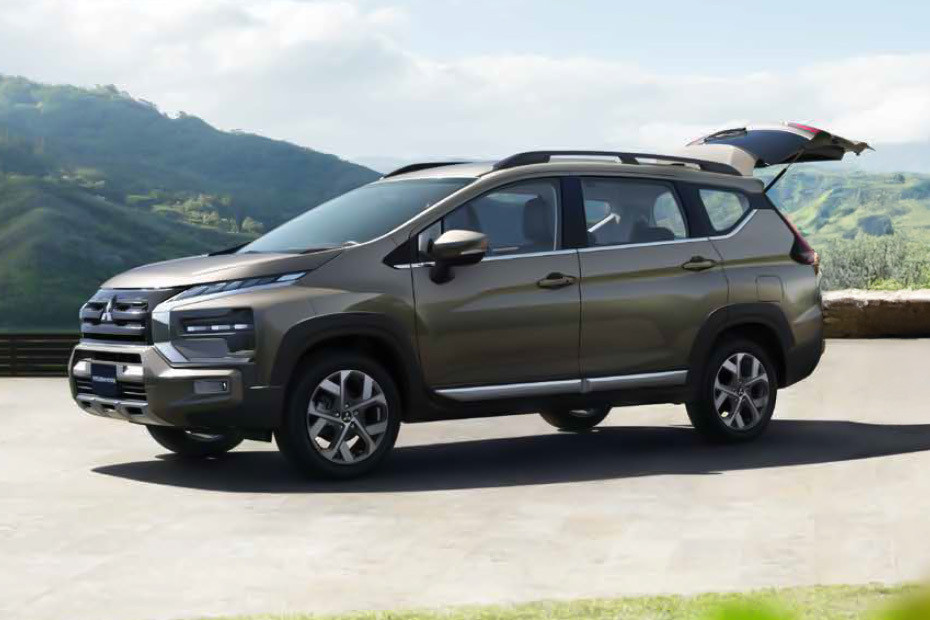 Mitsubishi Xpander Cross Front Side View in UAE