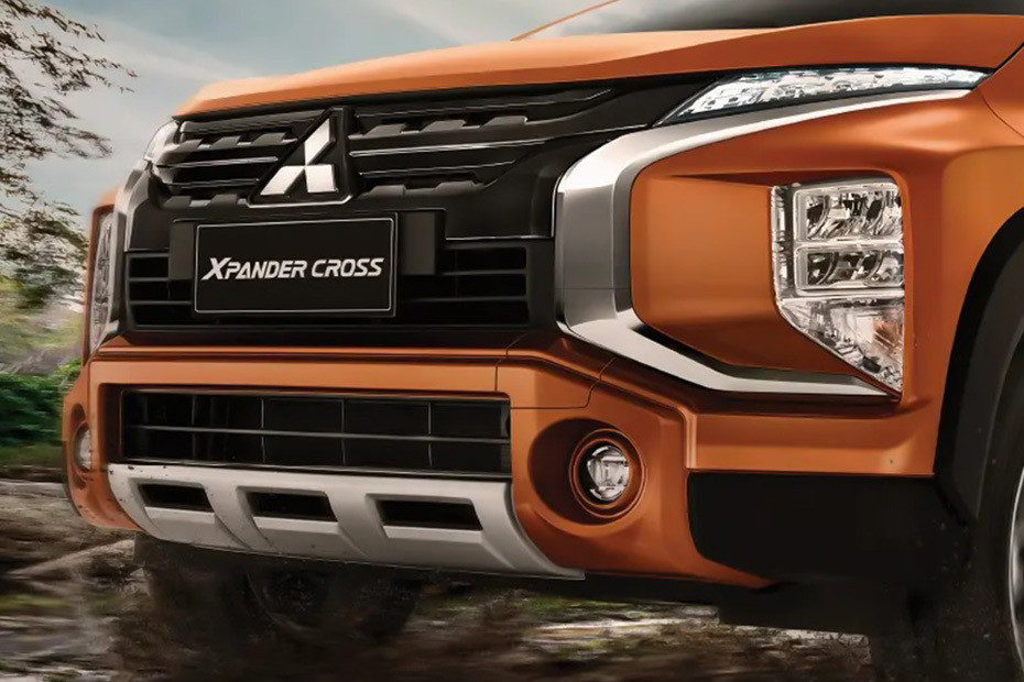 Xpander Cross Grille View in UAE