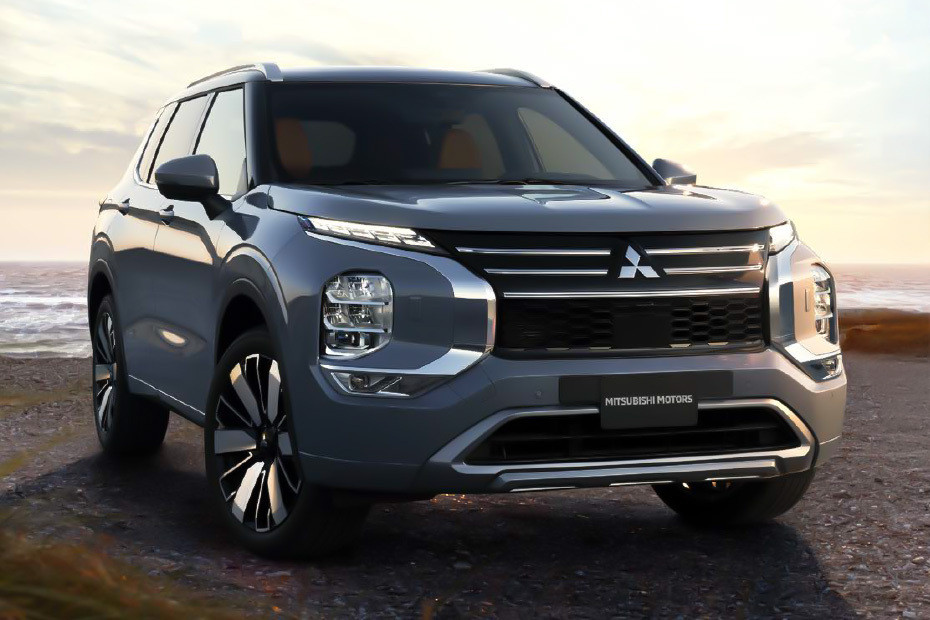 Outlander Front deep low Angle View in UAE