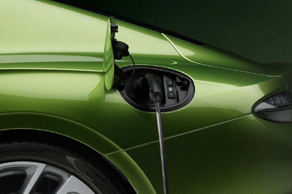 Gas Cap Open of Continental GT in UAE