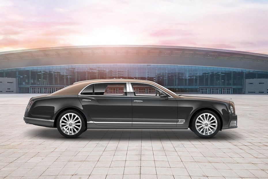 Bentley Mulsanne Drivers Sideview in UAE
