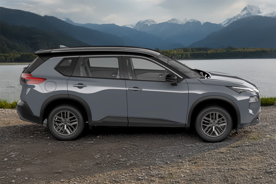 X-trail Medium Angle Front View in UAE