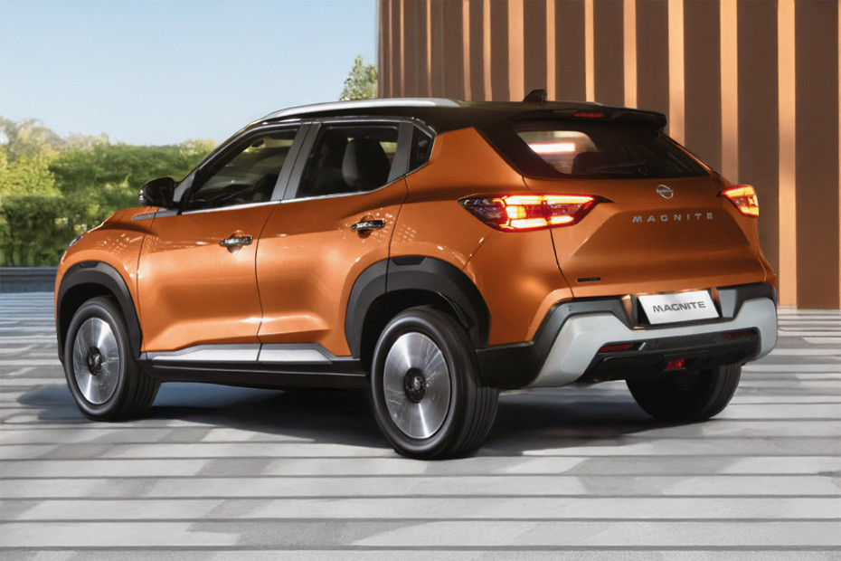 Rear Cross Side View of Nissan Magnite in UAE