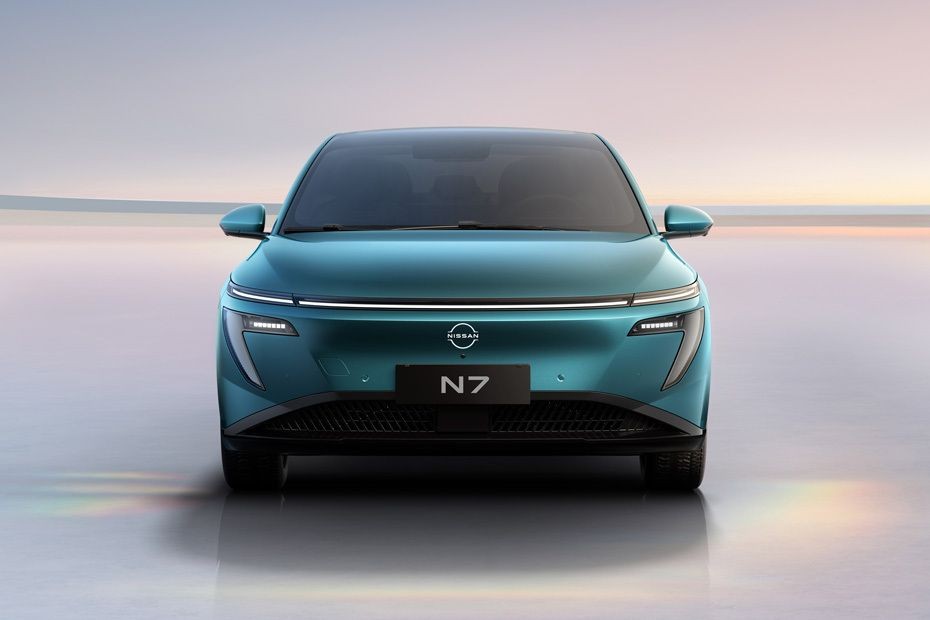 Full Front View of N7 in UAE