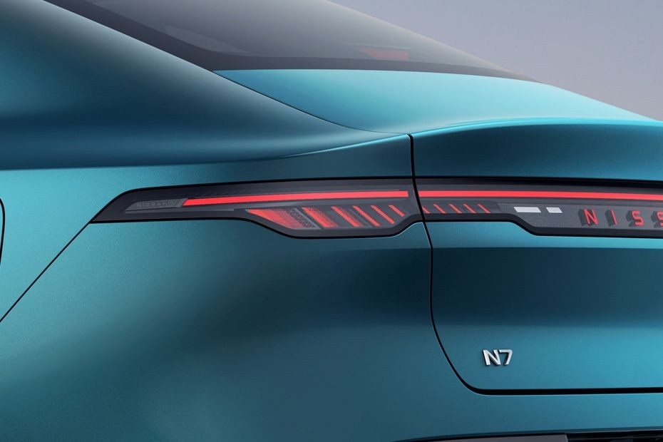 N7 Tail light in UAE