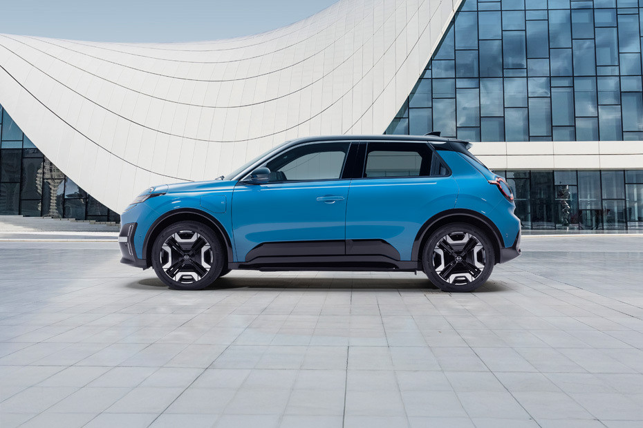 Micra EV Side view in UAE