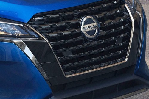 Kicks (2020-2023) Grille View