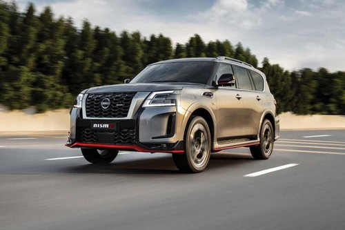 Nissan Patrol Nismo (2023-2024) Front Side View