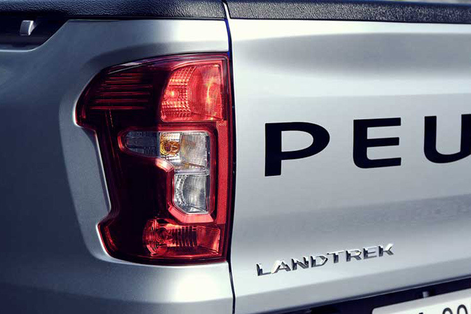 Landtrek Tail light in UAE