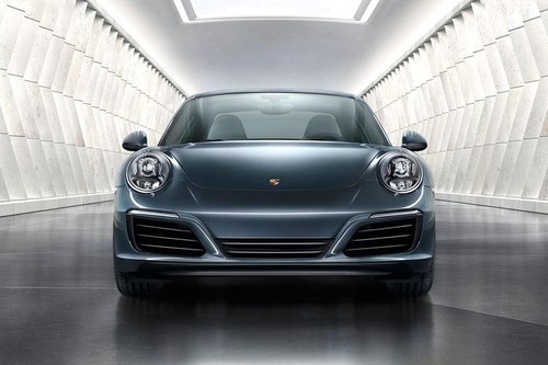 Full Front View of 911 (2022-2023)