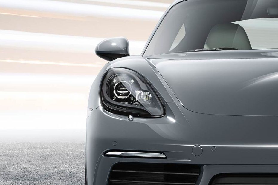 718 Headlight in UAE