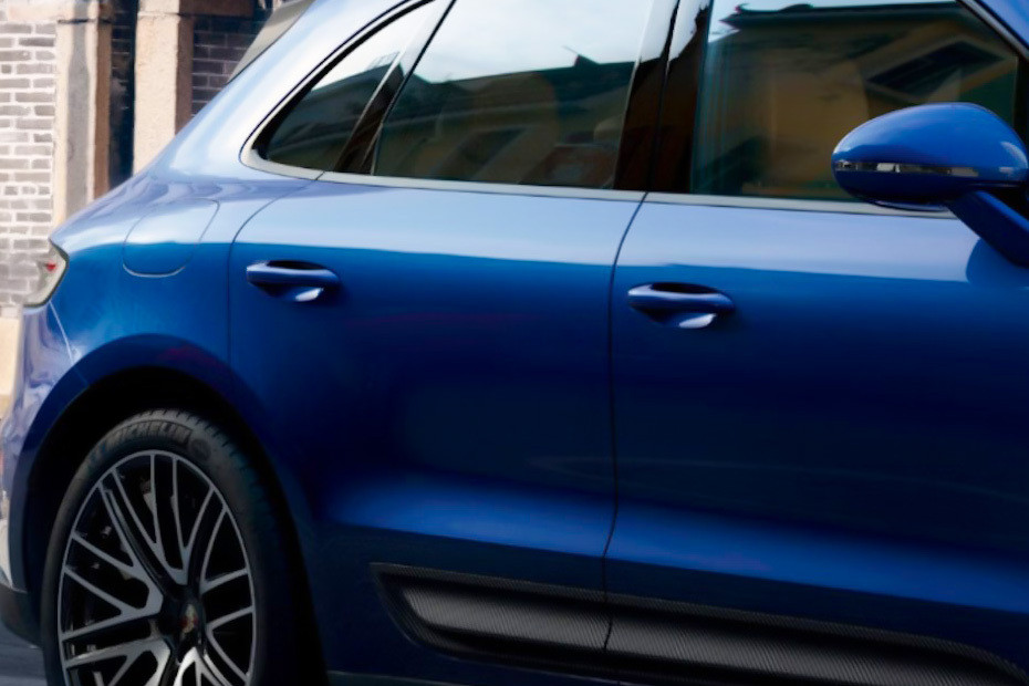 Macan Door handle in UAE