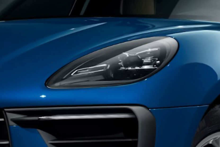 Macan Headlight in UAE