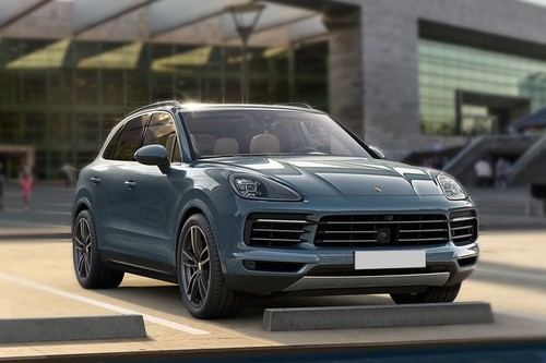 Porsche Cayenne  (2022-2024) Front Cross Side View