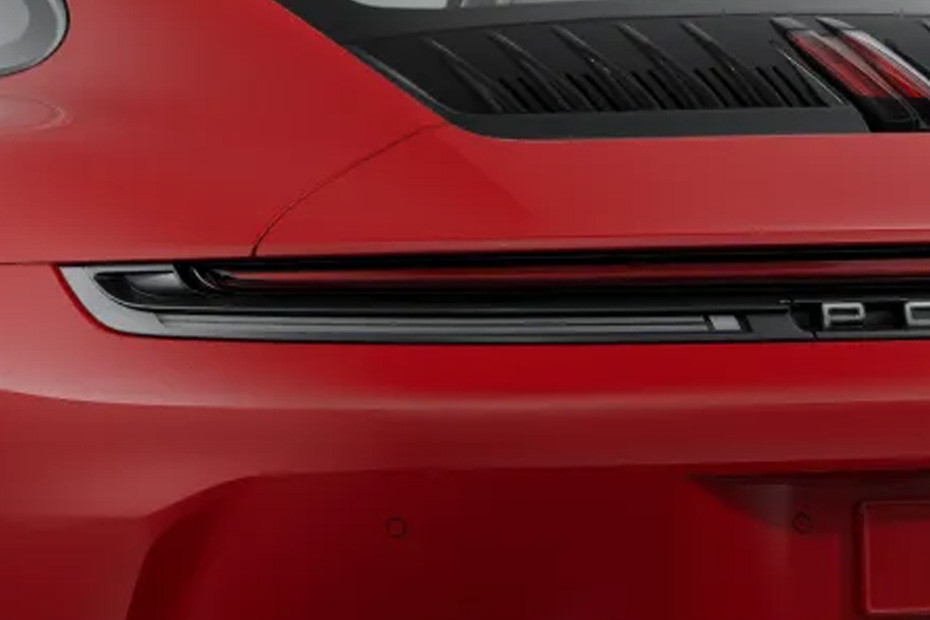 911 Tail light in UAE