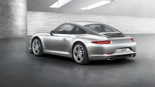 911 Carrera Side view