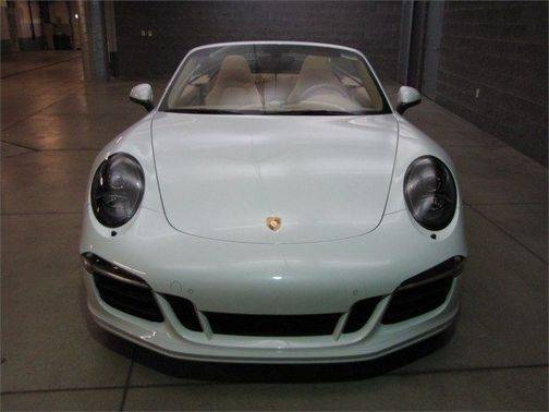 Porsche 911 Carrera GTS Cabriolet UAE