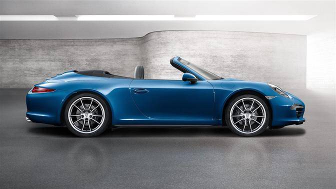 911 Carrera 4 GTS Cabriolet Side view 911 Carrera 4 GTS Cabriolet Side view
