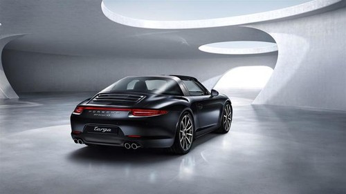 911 Targa 4S Rear angle view