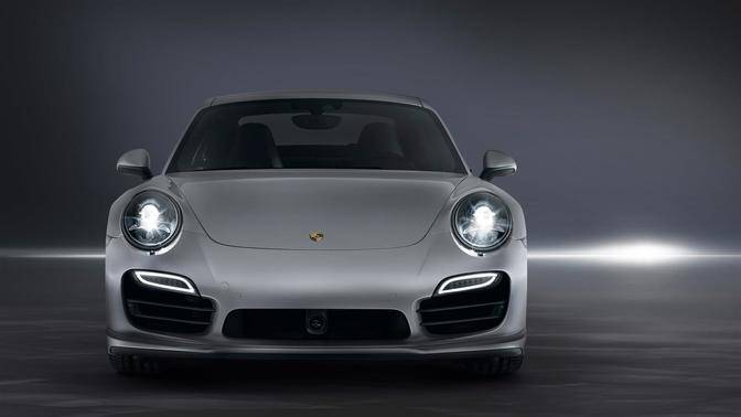 Porsche 911 Turbo UAE