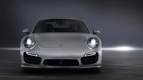 Full Front View of 911 Turbo