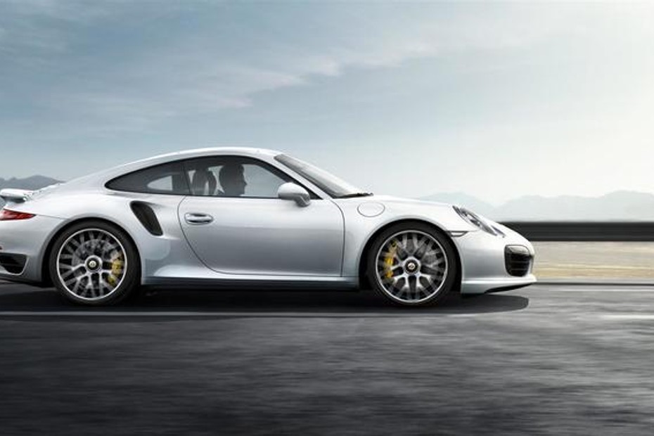 911 Turbo S Side view in UAE