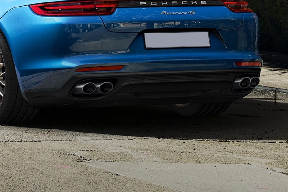 Exhaust Pipe of Porsche Panamera in UAE