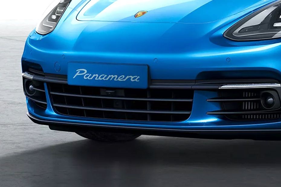 Panamera Grille View in UAE
