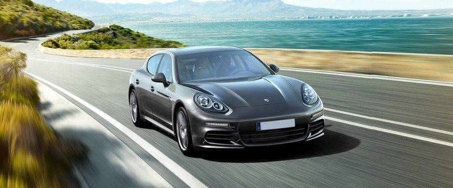 Porsche Panamera Diesel Front Medium View Porsche Panamera Diesel Front Medium View