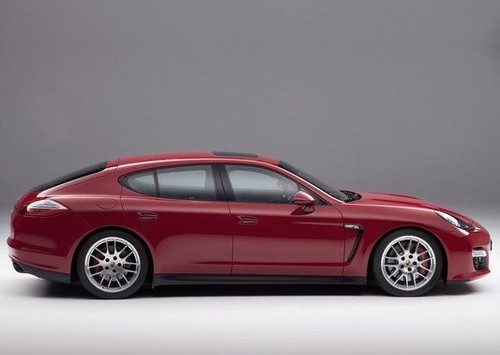 Panamera GTS Side view
