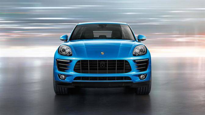 Porsche Macan S UAE