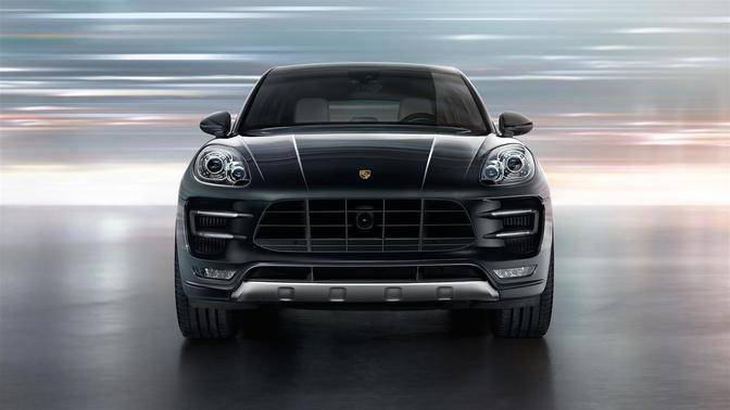 Full Front View of Macan Turbo-2015 Full Front View of Macan Turbo-2015