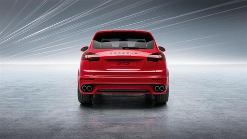 Full Rear View of Porsche Cayenne GTS