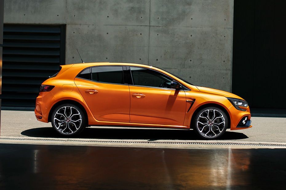 Renault Megane RS Drivers Sideview in UAE
