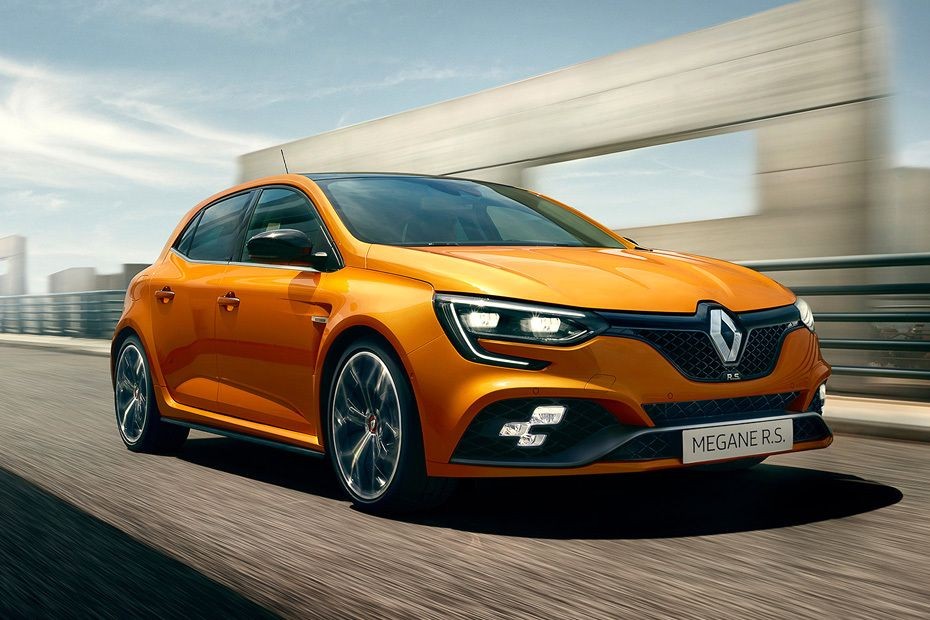 Renault Megane RS Front Cross Side View in UAE
