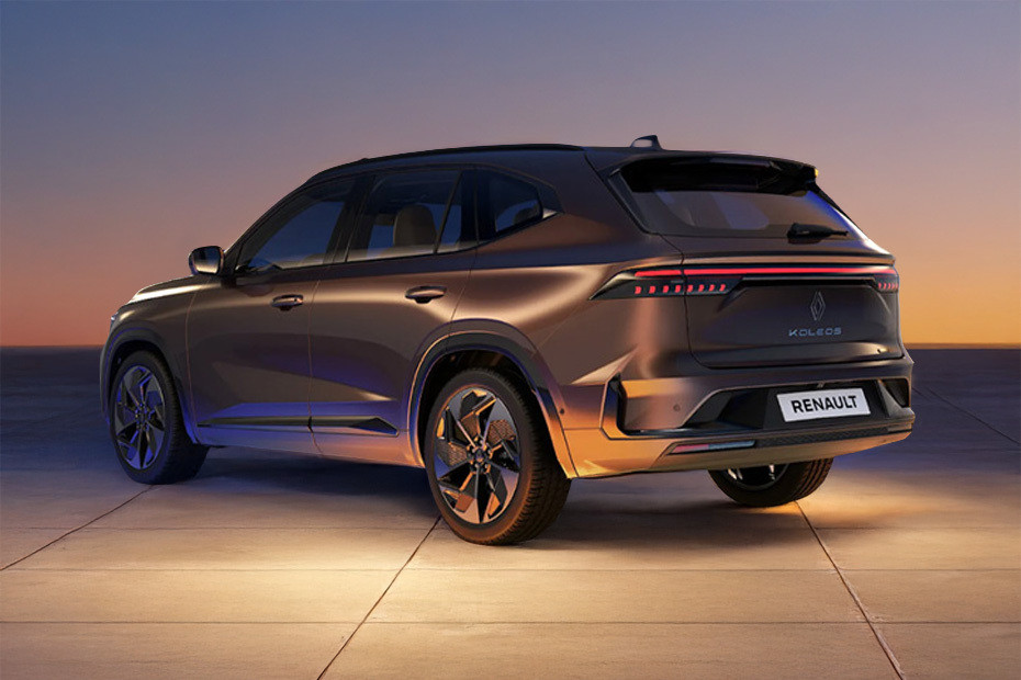 Rear Cross Side View of Renault Koleos Rear Cross Side View of Renault Koleos