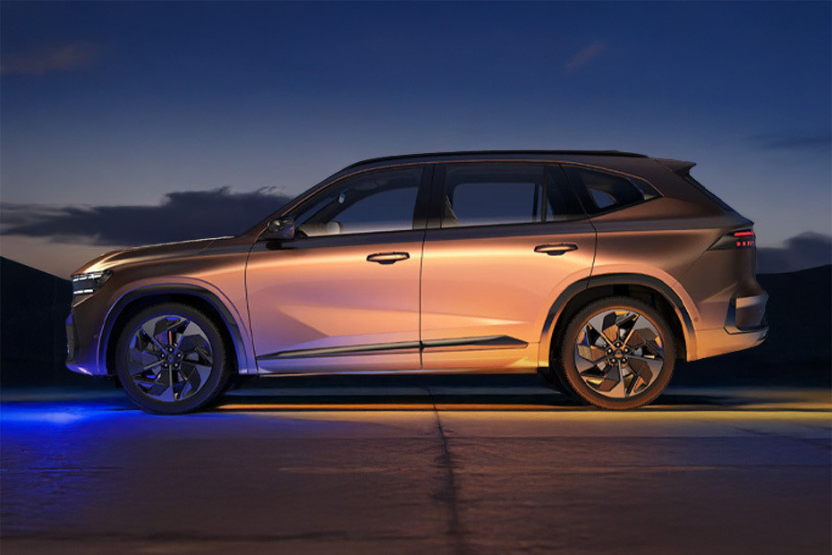 Koleos Side view in UAE