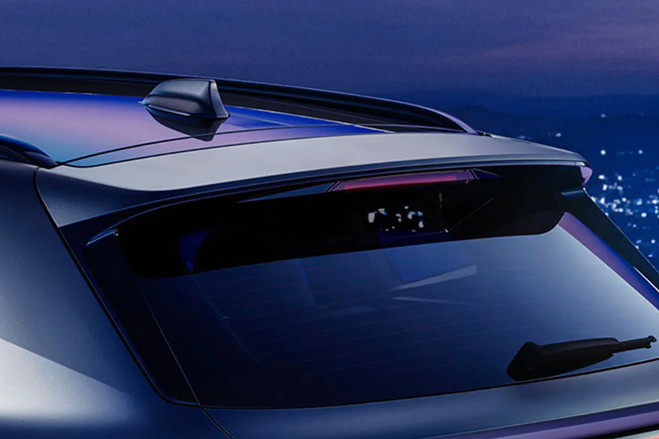 Koleos Spoiler in UAE