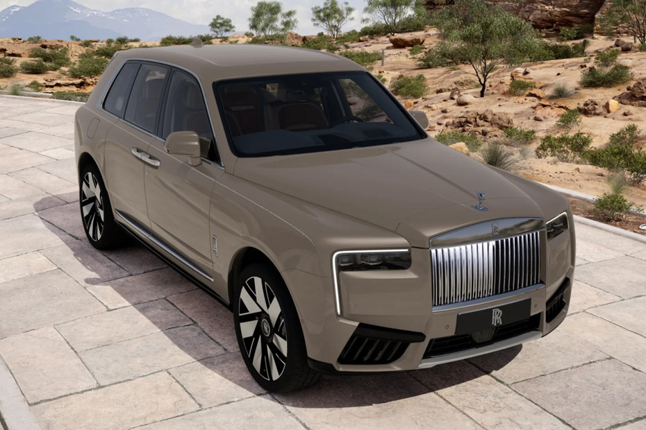 Rolls Royce Cullinan Front Medium View in UAE