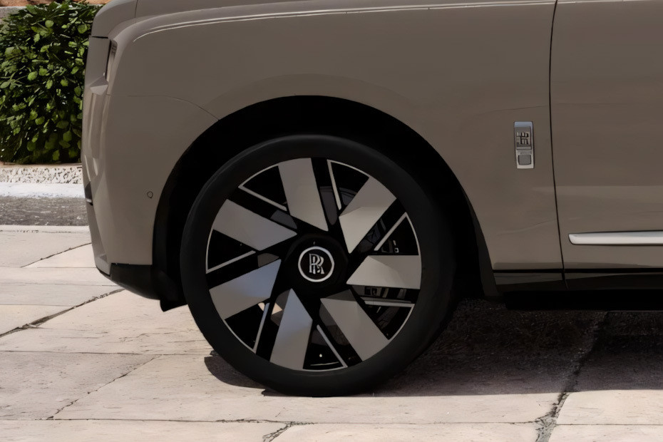 Cullinan Wheel in UAE