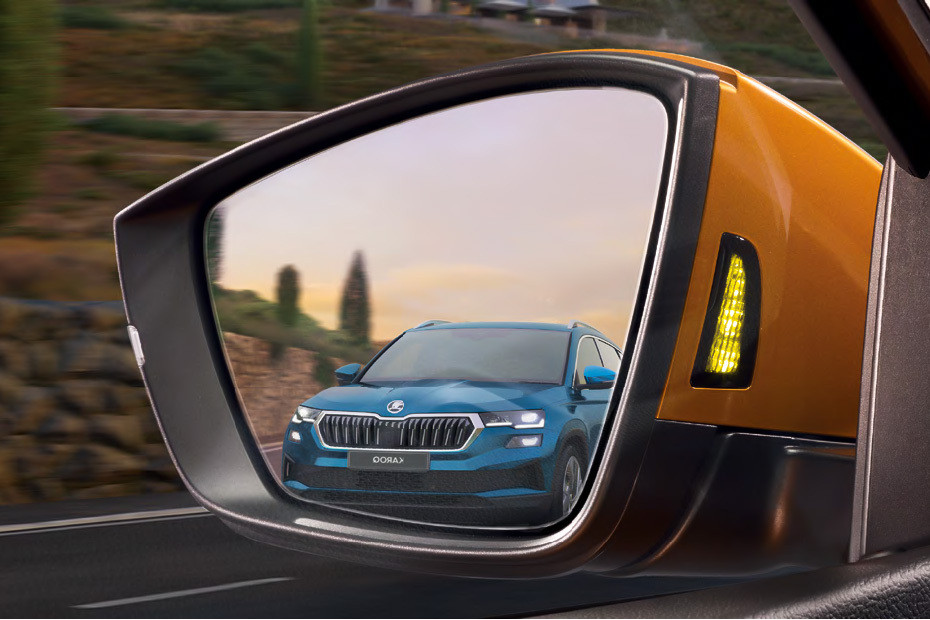 Skoda Karoq Drivers Side Mirror Rear Angle