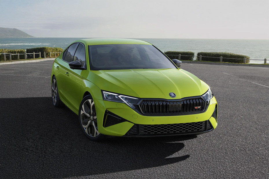 Octavia RS Medium Angle Front View in UAE