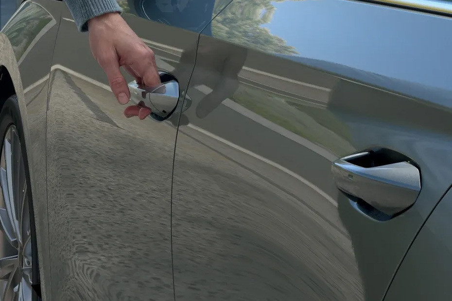 Octavia Door handle in UAE