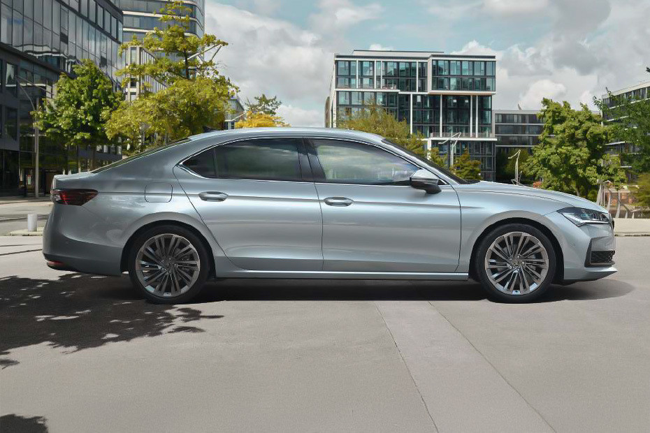 Superb Medium Angle Front View in UAE