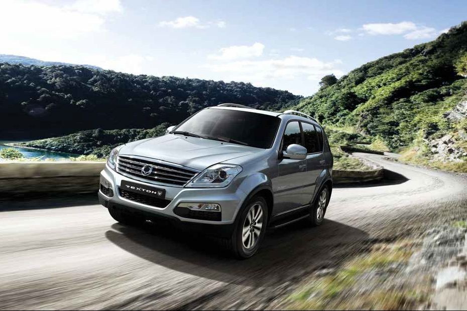 Ssangyong Rexton W Side Medium View in UAE
