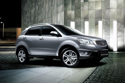 Ssangyong Korando Front Cross Side View