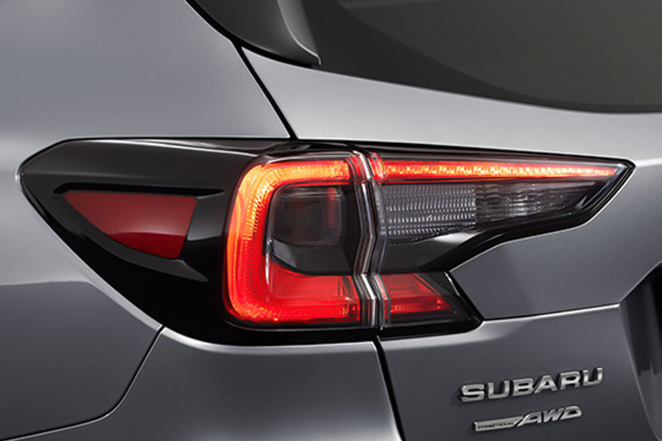 Outback Tail light in UAE