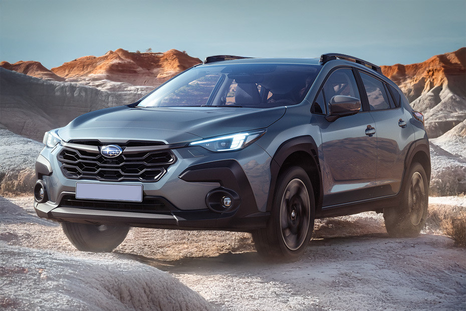 Crosstrek Front angle low view Crosstrek Front angle low view